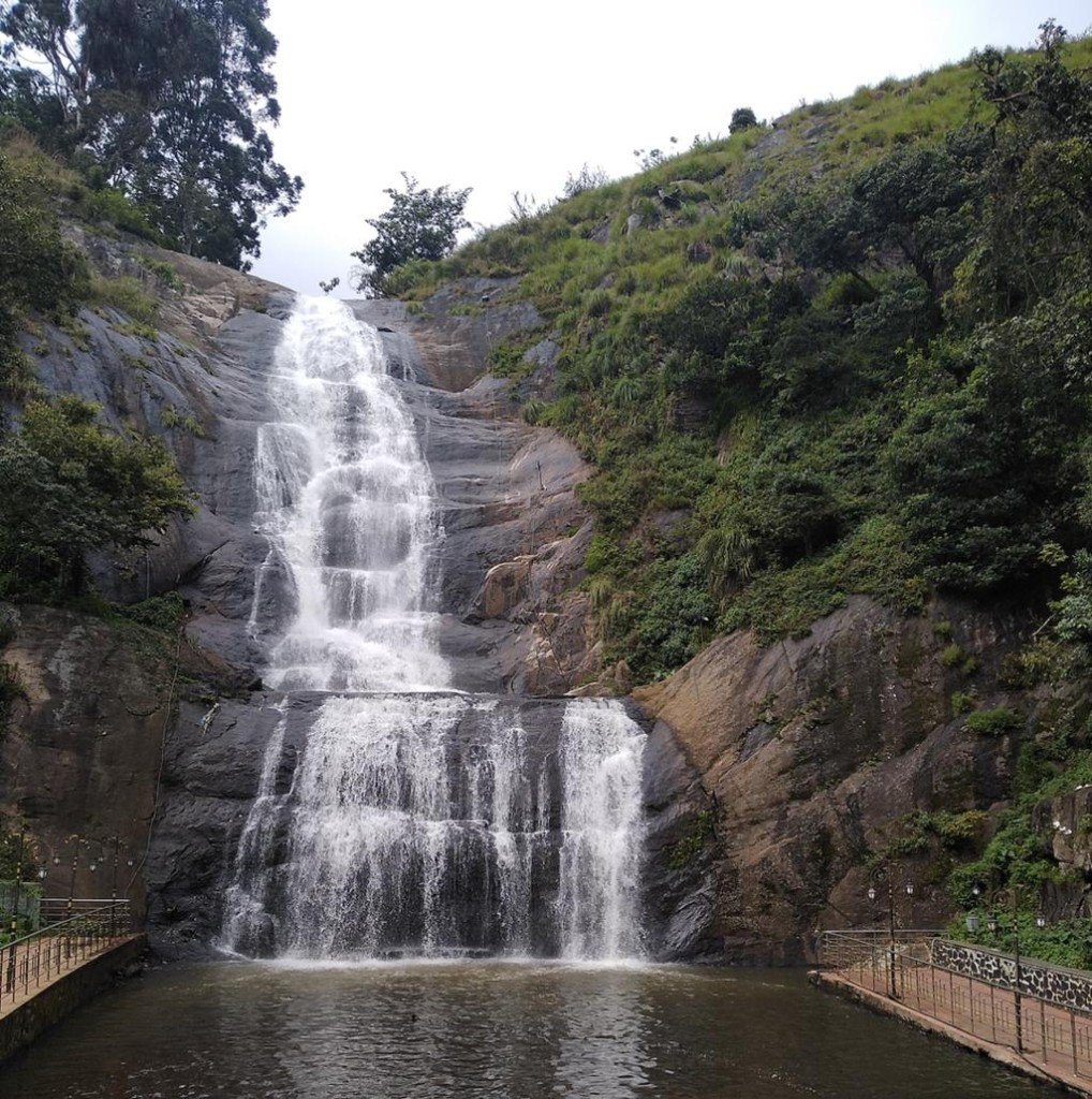 Silver Cascade Falls on a Kodaikanal chauffeur trip from Bangalore