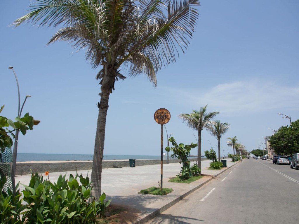 Rock Beach seaside road on a Bangalore to Pondicherry cab hire